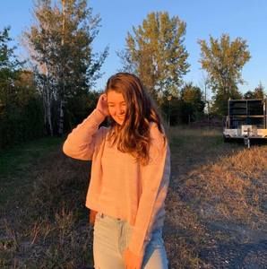 Meet your Posher, Jade